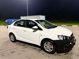 2012 Chevrolet Aveo II, белый, 530000 рублей, вид 1