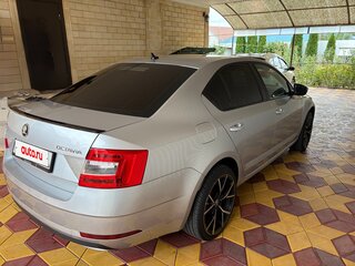 2018 Skoda Octavia III (A7) Рестайлинг, серебристый, 1550000 рублей, вид 5