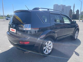 2008 Mitsubishi Outlander II, чёрный, 810000 рублей, вид 4