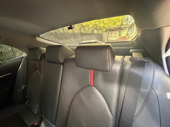 2021 Toyota Camry VIII (XV70), чёрный, 3800000 рублей - вид 13