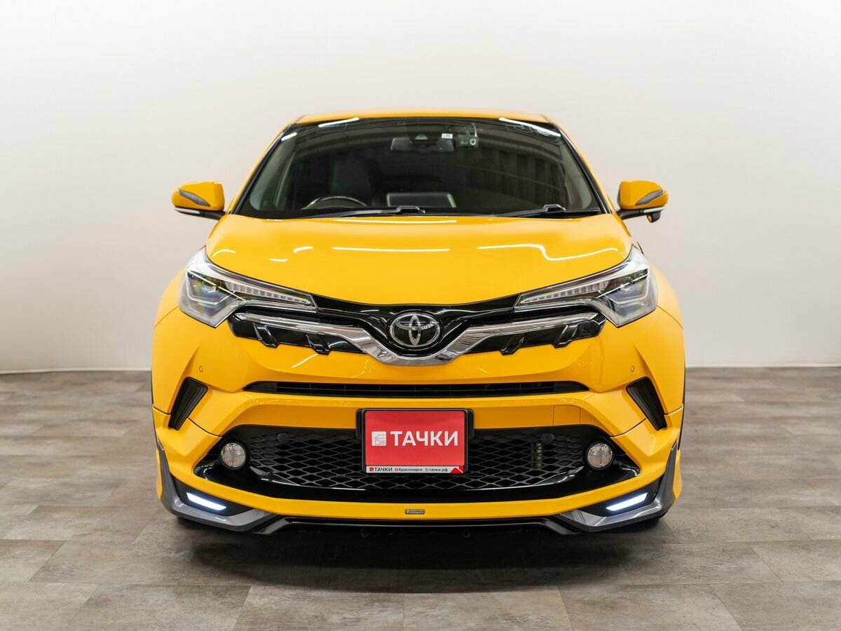 Открыть фотографии: Toyota C-HR I