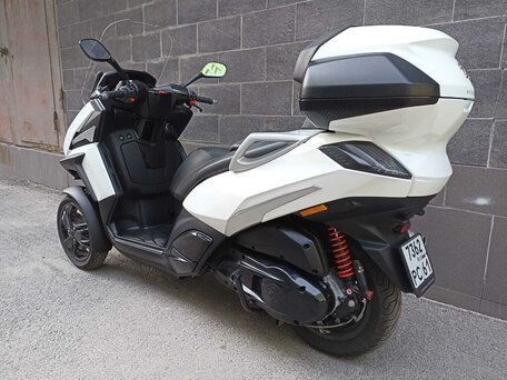 2021 Peugeot Metropolis, белый, 700000 рублей, вид 5