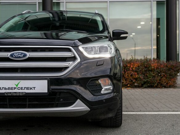 2017 Ford Kuga II Рестайлинг, чёрный, 1650000 рублей - вид 9