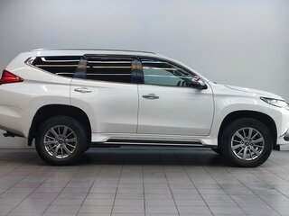 2018 Mitsubishi Pajero Sport III, белый, 2600000 рублей, вид 4