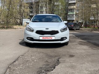 2014 Kia Ceed II, белый, 799000 рублей, вид 2