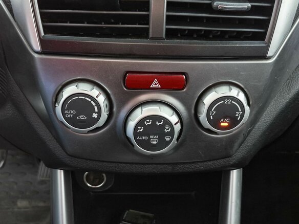 2011 Subaru Forester III Рестайлинг, чёрный - вид 22