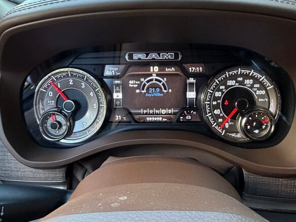 2020 Ram 1500 Crew Cab V, синий, 7200000 рублей - вид 7