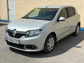 2016 Renault Sandero II, серебристый, 950000 рублей, вид 1