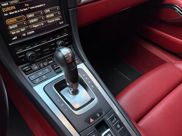 2015 Porsche 911 Turbo VII (991), серебристый, 11290000 рублей - вид 16
