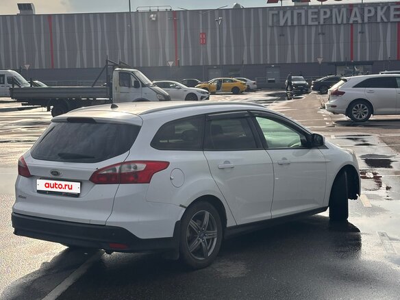 2013 Ford Focus III, белый - вид 3