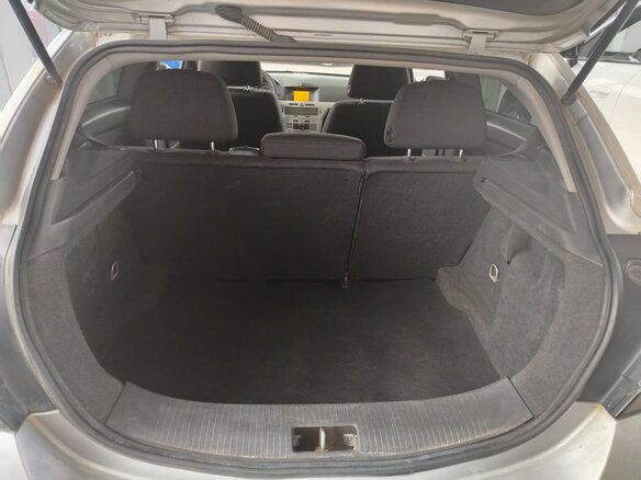 2008 Opel Astra GTC H Рестайлинг, серебристый, 269000 рублей - вид 7