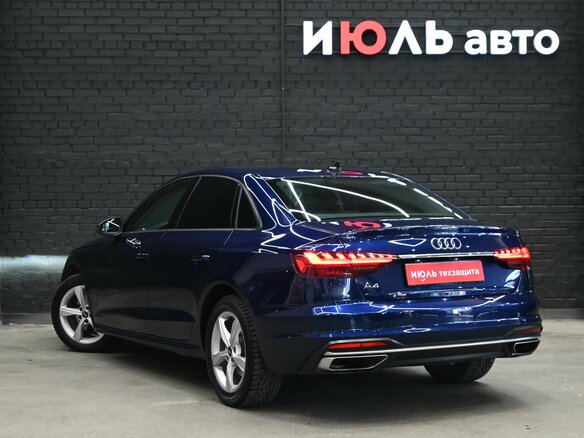 2021 Audi A4 35 TFSI V (B9) Рестайлинг, синий, 3380000 рублей - вид 4