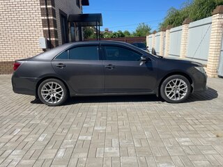 2012 Toyota Camry VII (XV50), серый, 1600000 рублей, вид 5