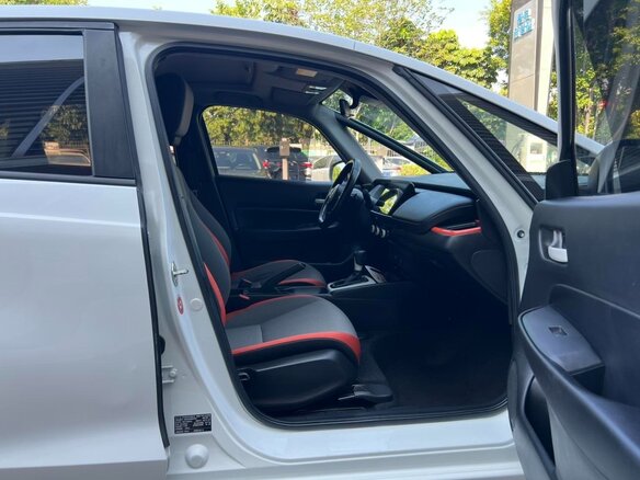 2023 Honda Fit IV Рестайлинг, белый, 1100000 рублей - вид 19