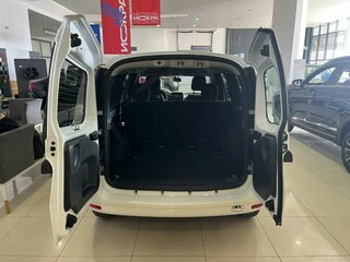 2026 Lada (ВАЗ) Largus I Рестайлинг, белый, 1587000 рублей, вид 4
