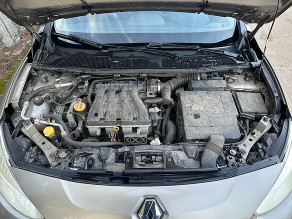 2011 Renault Fluence I, бежевый, 590000 рублей - вид 12