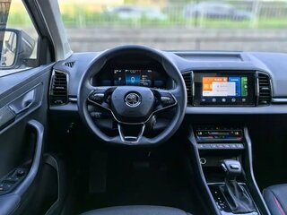 2022 Skoda Karoq I Рестайлинг, коричневый, 1719000 рублей, вид 5