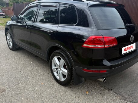 2013 Volkswagen Touareg II, чёрный, 1830000 рублей, вид 5