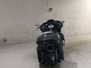 2020 Harley-Davidson Road Glide, чёрный, 2390000 рублей, вид 3