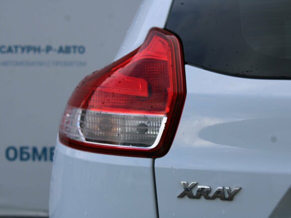 2018 Lada (ВАЗ) XRAY I, белый, 900000 рублей - вид 7