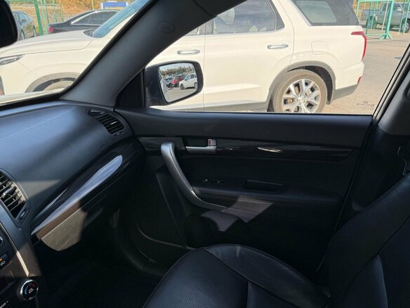 2009 Kia Sorento II, бежевый, 1590000 рублей - вид 19