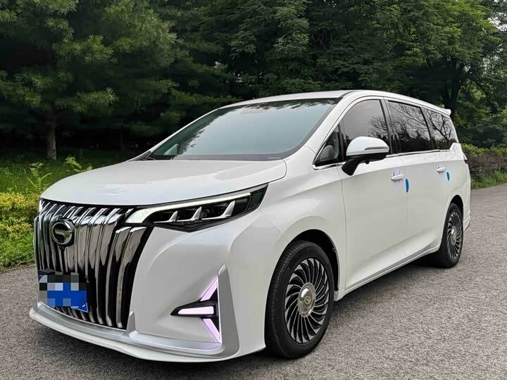 Открыть фотографии: GAC Trumpchi M6 Pro