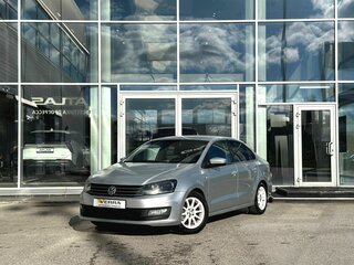 2017 Volkswagen Polo V Рестайлинг, серебристый, 829000 рублей, вид 3