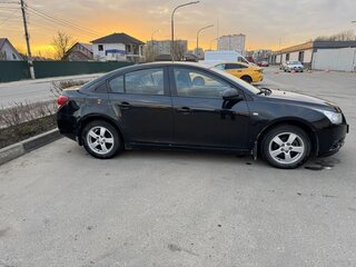 2010 Chevrolet Cruze I, чёрный, 590000 рублей, вид 2