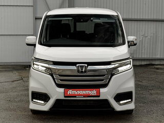 2019 Honda Stepwgn Spada V Рестайлинг, белый, 2275000 рублей, вид 2