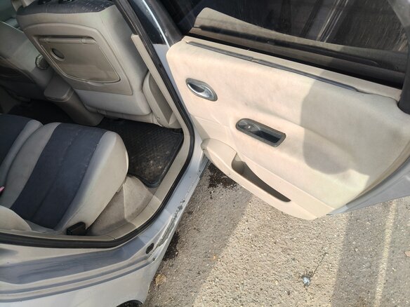 2004 Renault Scenic II, серый, 230000 рублей - вид 9
