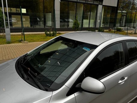 2015 Kia Rio III, серебристый, 480000 рублей, вид 2