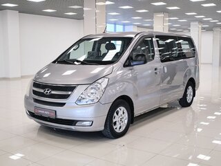 2011 Hyundai Grand Starex I, серебристый, 856000 рублей, вид 1