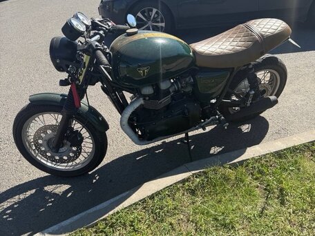 2014 Triumph Thruxton, зелёный, 599000 рублей, вид 5