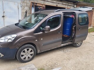 2014 Peugeot Partner II Рестайлинг, коричневый, 580000 рублей, вид 2