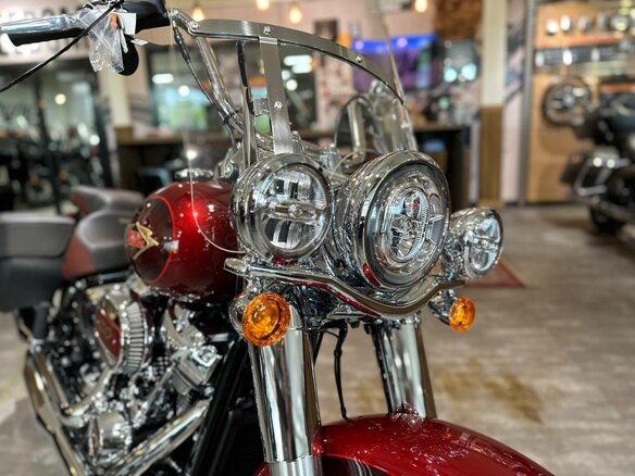 2023 Harley-Davidson Heritage, пурпурный - вид 2