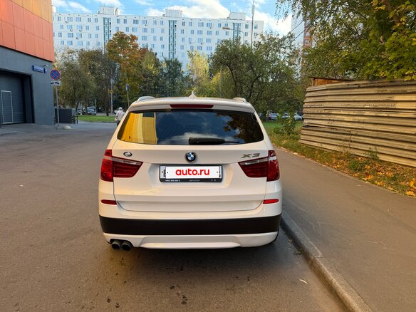 2013 BMW X3 28i xDrive II (F25), белый - вид 9
