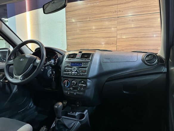 2024 Lada (ВАЗ) Granta I Рестайлинг, белый, 800000 рублей - вид 8
