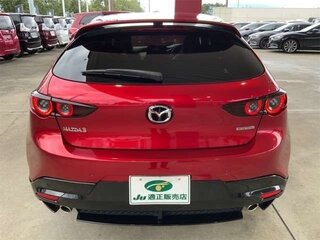 2022 Mazda 3 IV (BP), красный, 1350001 рублей, вид 4