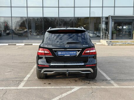 2015 Mercedes-Benz M-Класс 300 III (W166), чёрный, 2685000 рублей, вид 4