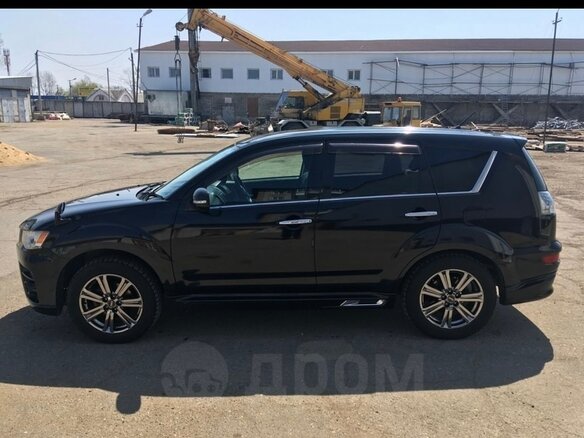 2010 Mitsubishi Outlander II Рестайлинг, чёрный, 1550000 рублей - вид 2