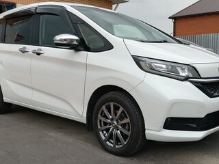 2019 Honda Freed II Рестайлинг, белый, 1920000 рублей, вид 2