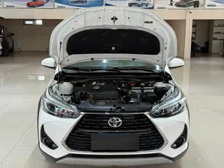 2022 Toyota Yaris L XP150 Рестайлинг, белый, 1350000 рублей, вид 2