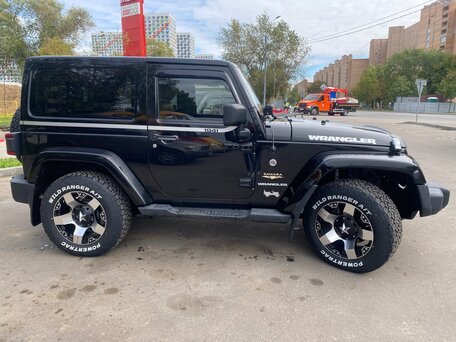 2011 Jeep Wrangler III (JK), чёрный, 2750000 рублей, вид 1