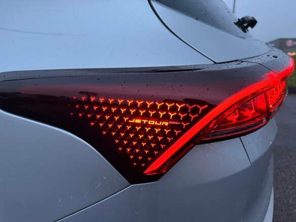 2024 Jetour X70+ I Рестайлинг, серый, 2150000 рублей - вид 12