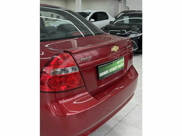 2011 Chevrolet Aveo I Рестайлинг, красный, 549000 рублей - вид 10