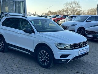 2019 Volkswagen Tiguan II, белый, 2328000 рублей, вид 4