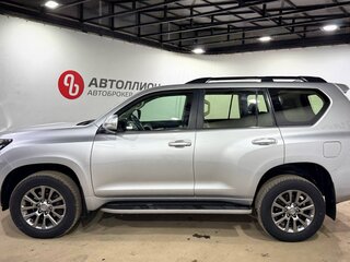 2018 Toyota Land Cruiser Prado 150 Series Рестайлинг 2, серебристый, 5200000 рублей, вид 2