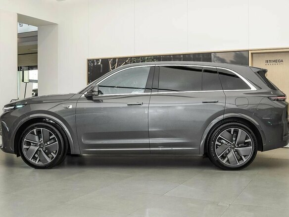 2025 Li Auto (Lixiang) L7 52.3 kWh I Рестайлинг, серый, 9220000 рублей - вид 3