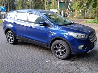 2017 Ford Kuga II Рестайлинг, синий, 1820000 рублей, вид 2