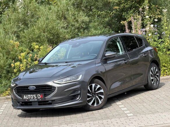 2022 Ford Focus IV Рестайлинг, серый, 2400000 рублей
